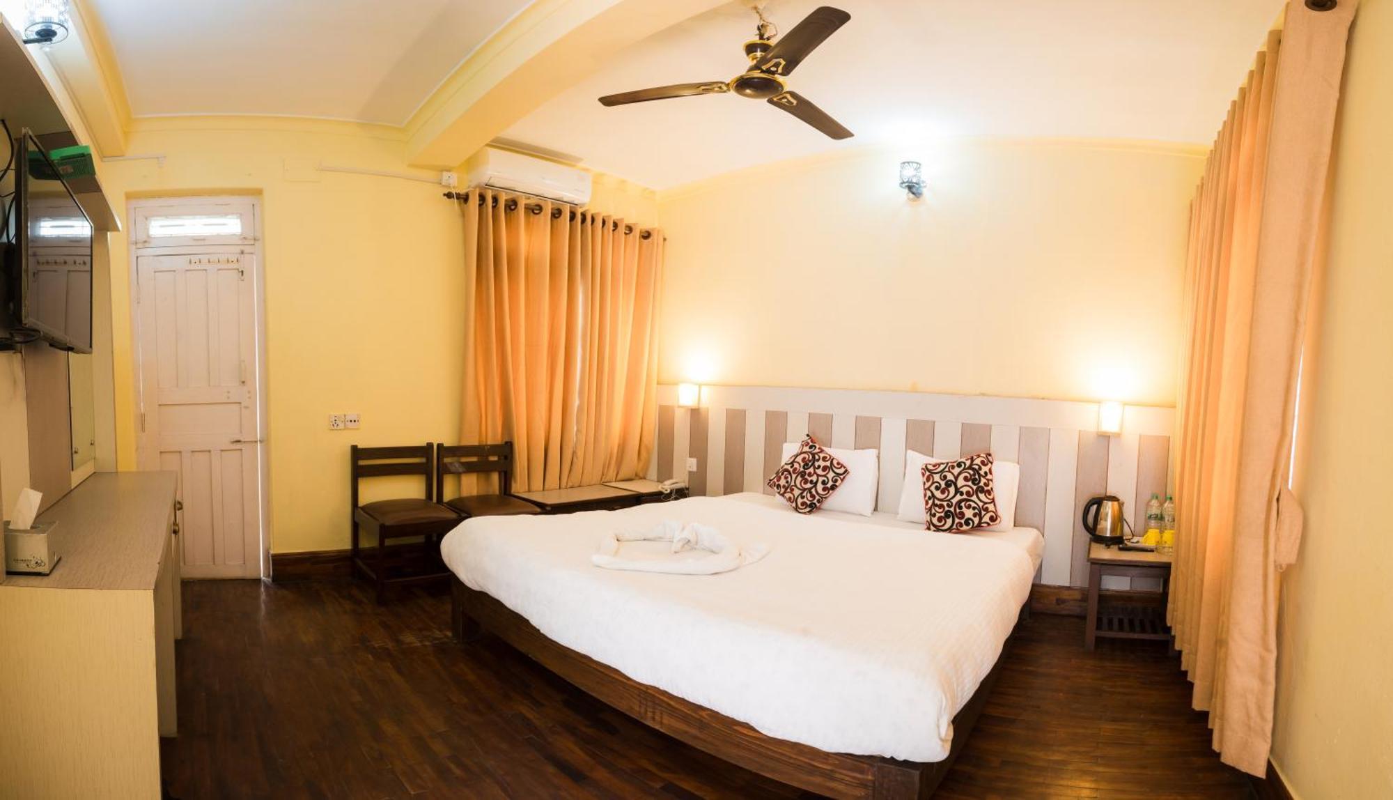 Hotel Angel Pokhara Zewnętrze zdjęcie
